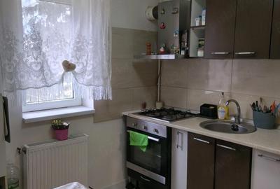 Apartament cu 2 camere decomandat în Tărtășești - 9