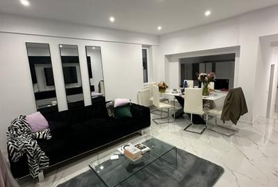 Apartament cu 3 camere decomandat în E3