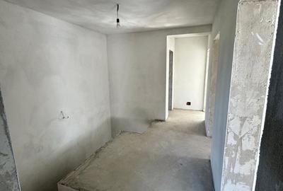Casă cu 5 camere cu Teren 200 Mp în Central