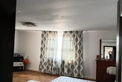 Casă cu Teren 700 Mp în Central