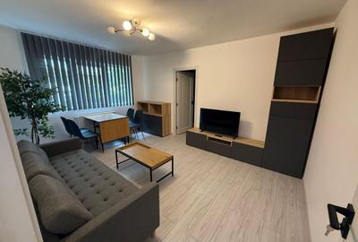 Apartament cu 2 camere semidecomandat, mobilat în Dacia