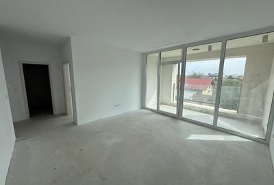 Apartament cu 2 camere decomandat în Lipovei