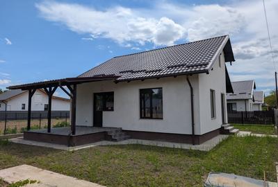 Casă individuală cu 3 camere cu Canalizare în Calea Moinești - 1