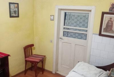 Casă cu 4 camere în Roznov
