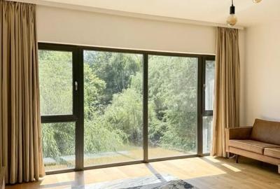 Apartament cu 3 camere în Băneasa