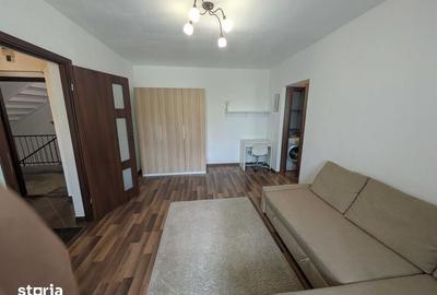 Apartament cu 2 camere semidecomandat în Berceni