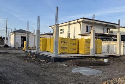 Casă cu 4 camere în Central