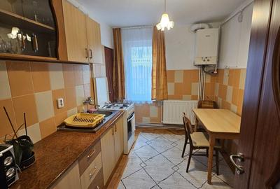 Apartament cu 2 camere decomandat în Unirii