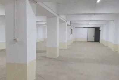 Spațiu comercial, de 600 mp, în Central