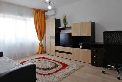 Apartament cu 2 camere decomandat, mobilat în Podul de Fier