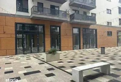 Spațiu comercial, de 80 mp, în Central