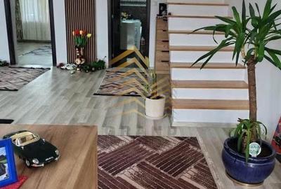 Casă cu 3 camere cu Teren 300 Mp în Central