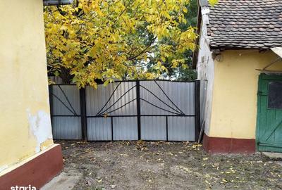 Casă cu 4 camere cu Teren 1611 Mp în Apateu - 6
