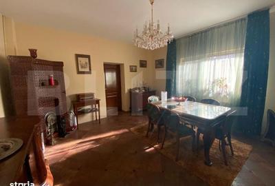 Casă cu 4 camere cu Teren 1100 Mp în Central - 2