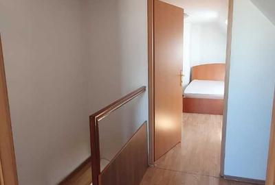 Apartament cu 3 camere semidecomandat în Central - 4