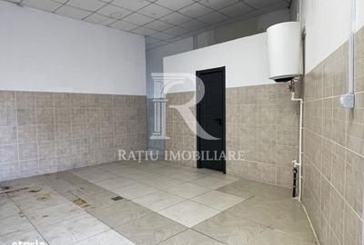 Spațiu comercial, de 143 mp, în Central - 4