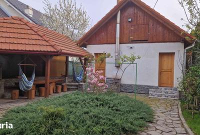 Casă cu 7 camere cu Teren 730 Mp în Central - 2