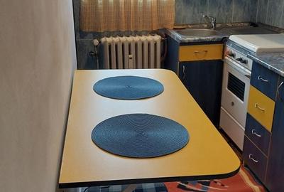 Garsonieră decomandată în Rogerius