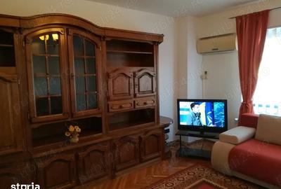 Apartament cu 3 camere decomandat în Centrul Civic