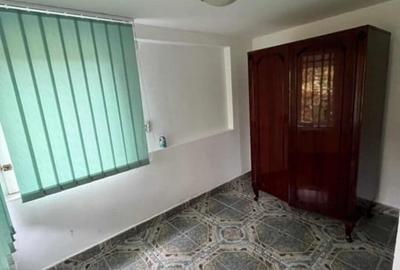 Casă individuală cu 6 camere cu Canalizare în Central - 12