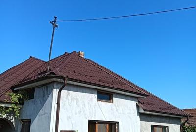 Casă cu 4 camere în Micula