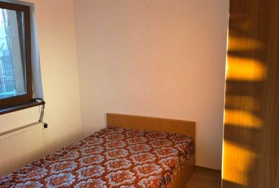 Casă cu 3 camere cu Teren 80 Mp în Giulești