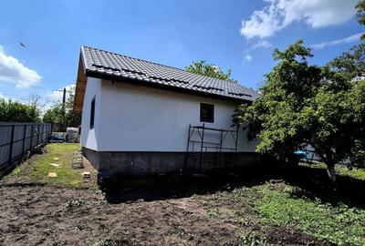 Casă cu 3 camere în Central - 1