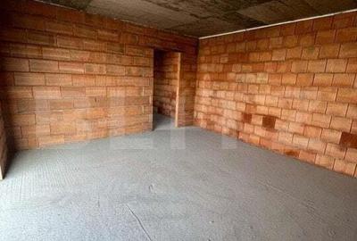 Apartament cu 2 camere decomandat în Între Lacuri