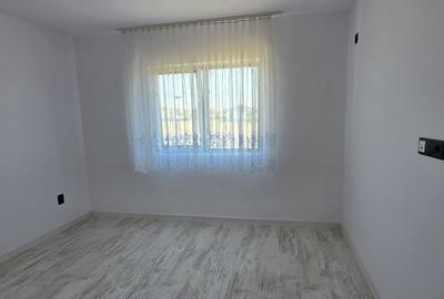 Casă cu 3 camere în Clinceni