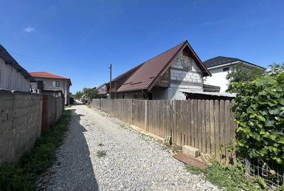 Casă cu 3 camere cu Teren 200 Mp în Central - 4