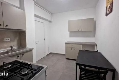 Apartament cu 2 camere semidecomandat în Militari