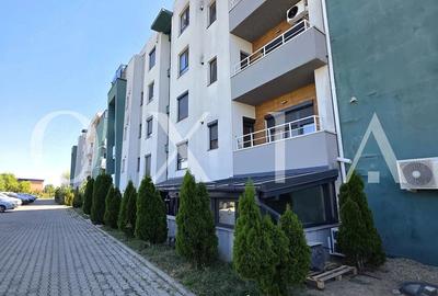 Apartament cu 3 camere decomandat în Buziașului