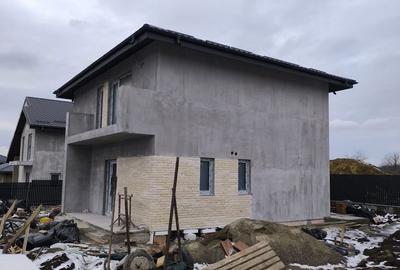 Casă cu 4 camere cu Teren 420 Mp în Valea Adâncă - 17