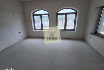 Casă cu 5 camere cu Teren 482 Mp în Șura Mică - 1