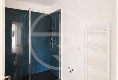Apartament cu 4 camere în Dâmbul Rotund