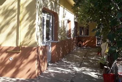 Casă cu 1 camere cu Teren 450 Mp în Central