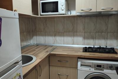 Apartament cu 3 camere semidecomandat în Palazu Mare - 2