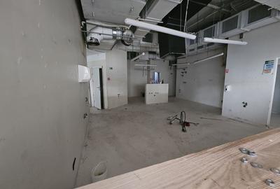 Spațiu comercial, de 360 mp, în P-ța Unirii - 1