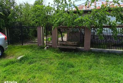 Casă cu 5 camere cu Teren 2488 Mp în Orbeasca
