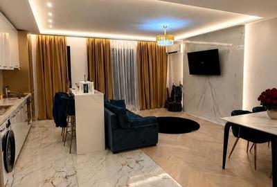 Apartament cu 3 camere decomandat, mobilat în P-ța Unirii