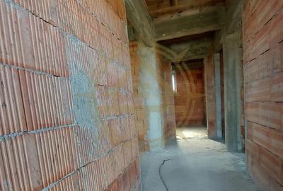 Casă cu 3 camere cu Teren 390 Mp în Samurcași - 9