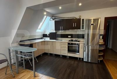 Apartament cu 3 camere semidecomandat, mobilat în Centura