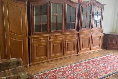 Apartament cu 3 camere decomandat în Central - 1