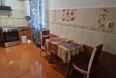 Apartament cu 2 camere semidecomandat în Noua