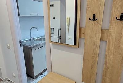 Apartament cu 2 camere semidecomandat în Tomis I