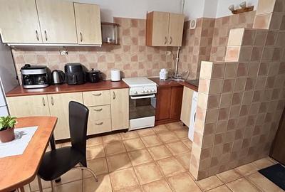 Apartament cu 2 camere semidecomandat în Central - 2