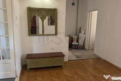 Apartament cu 3 camere decomandat în Cișmigiu