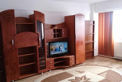 Apartament cu 2 camere decomandat în Unirii Sud
