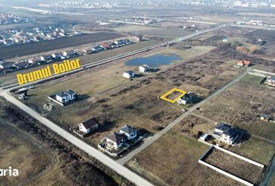 Teren de 612 mp, în Plopi - 2