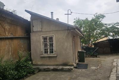 Casă cu 3 camere în Nicolae Bălcescu - 2